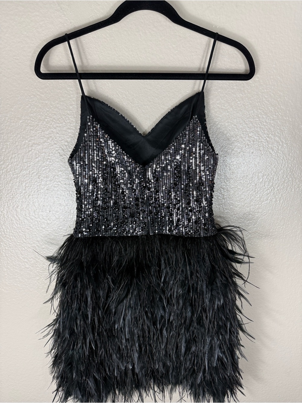 Mac Duggal Black Sleeveless Sequin Dress with Feather Skirt - Picture 6 of 8